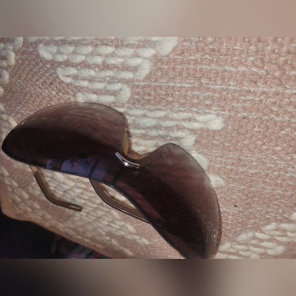 Hugo Boss womens sunglasses - Picture 2 of 4